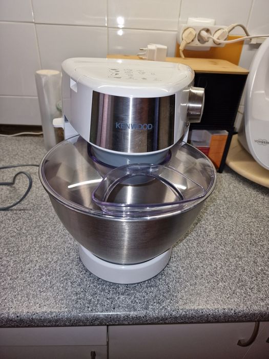 Maquina de bolos Kenwood