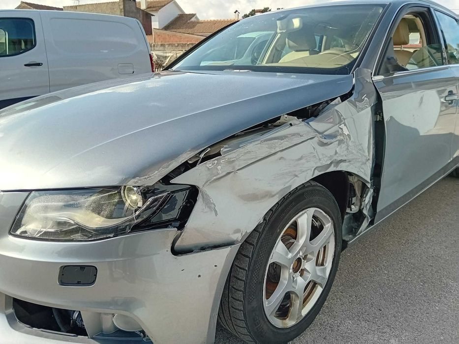 Audi A4 Avant 2.0tdi quattro (peq. sinistro) BLACK FRIDAY–28/11 a 2/12