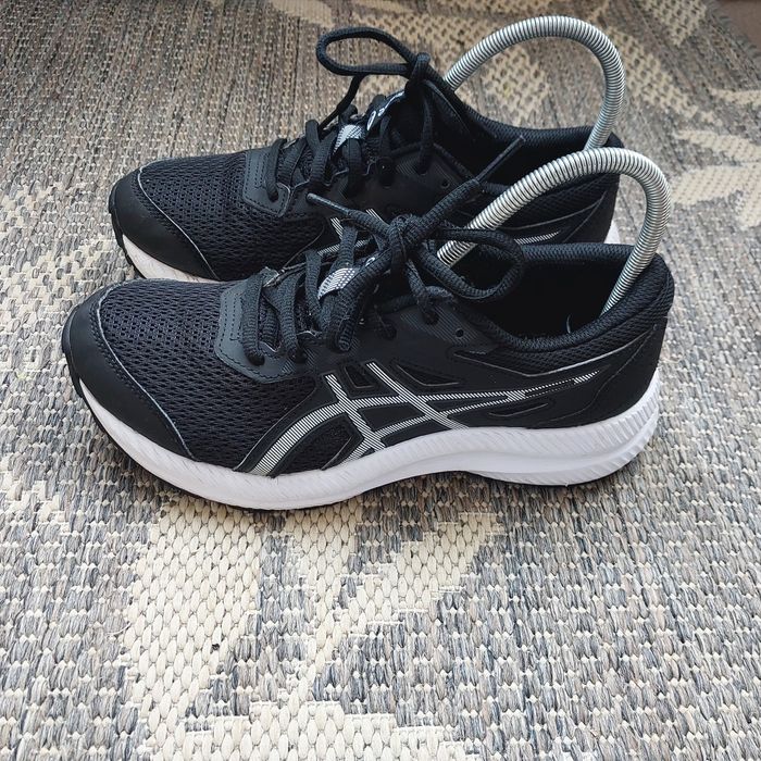 Asics w rozmiarze 37