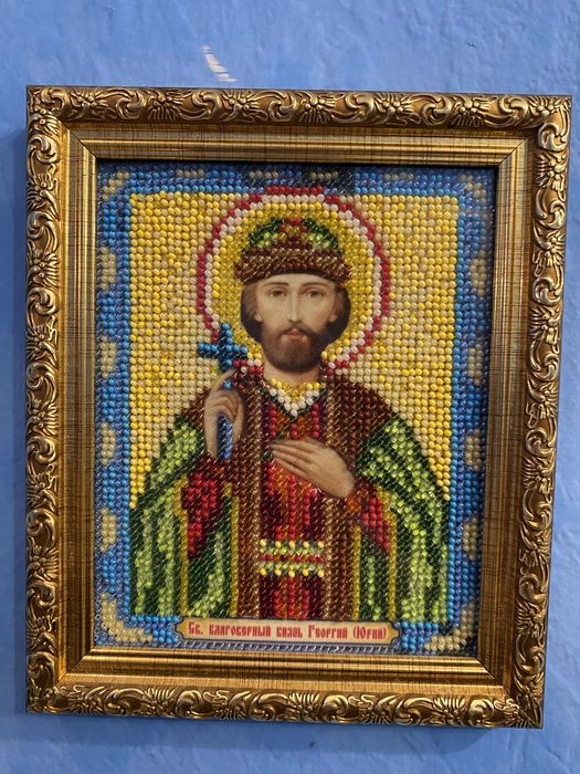 Картини, ікони, рушники, вишиванки ручноі роботи