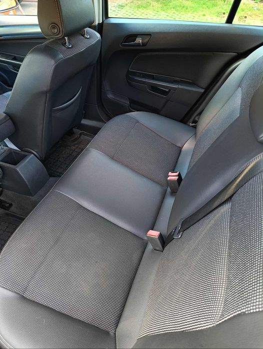 Opel Astra H 1.6  2008r