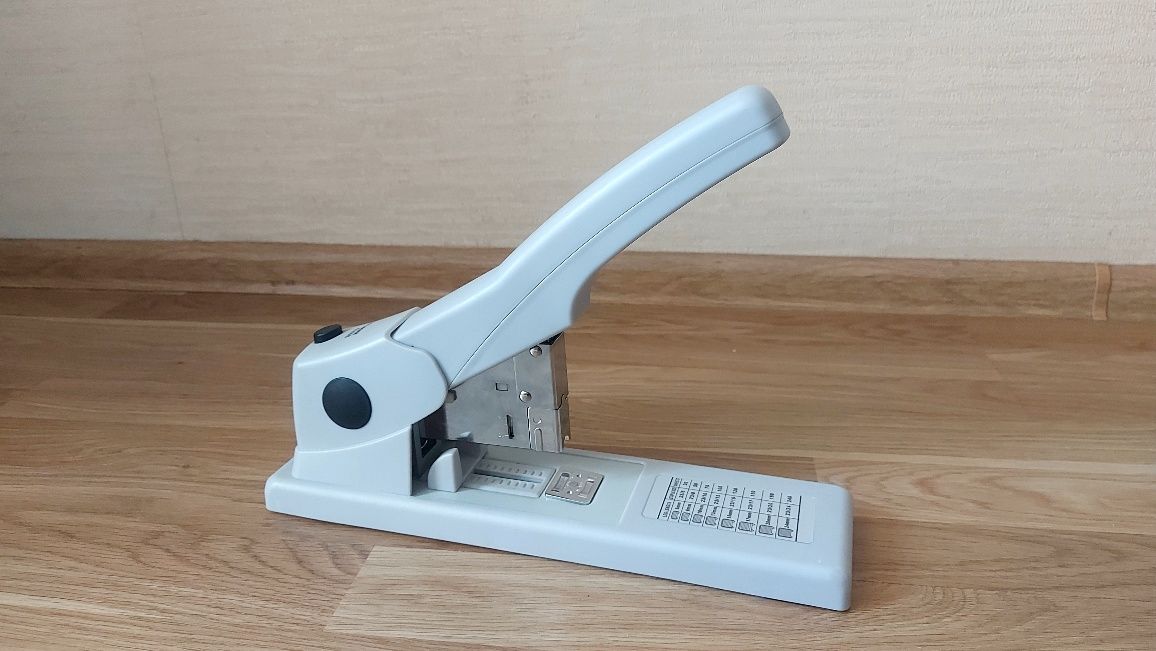 Степлер buromax 4288