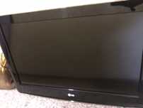 Продам LCD телевизор LG