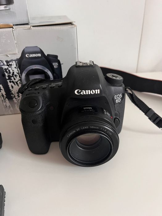 Фотокамера canon 6d +обʼєктив 50мм f/1,8