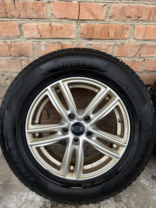 Комплект дисків з гумою 5x114.3 r16. Toyota. Hyundai. Kia