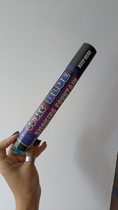 Синій дим кольоровий 

Голубой