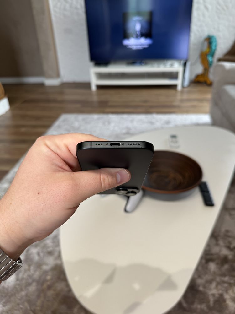 iPhone 15 128 Gb Neverlock айфон