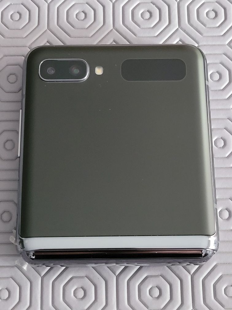 Samsung Z-flip 2 Novo