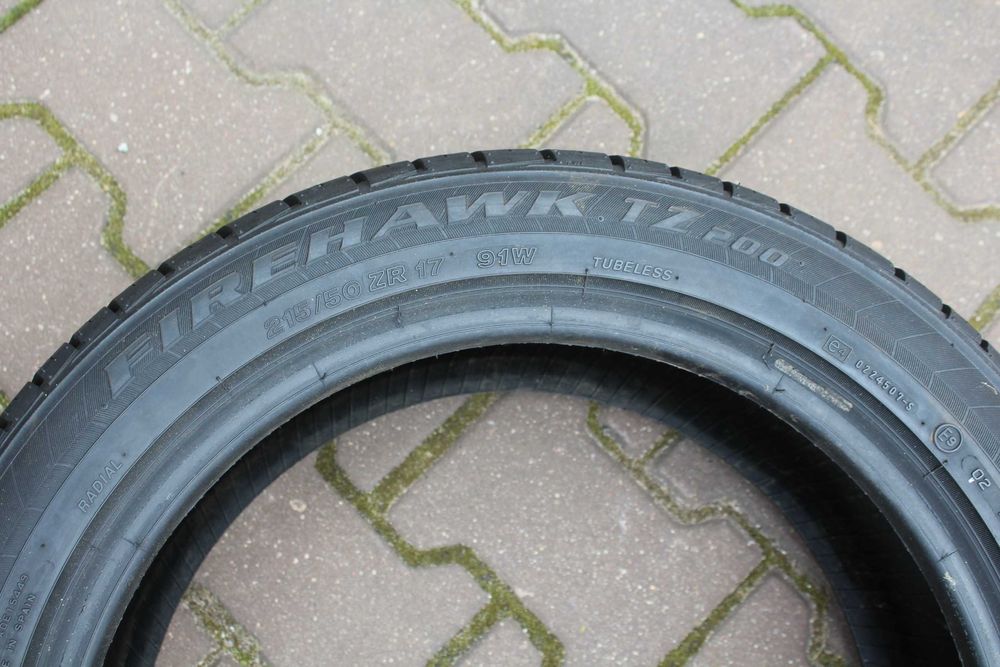 215 50 r17 Firestone TZ200