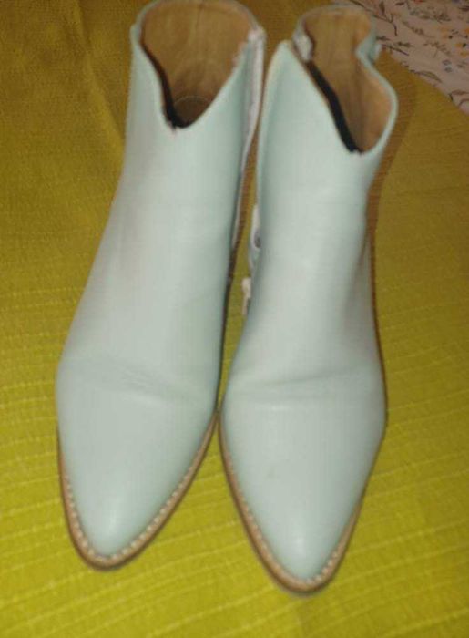 Botins em pele da Ruika