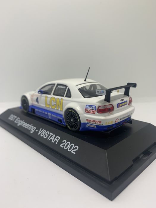 Opel Omega V8 Star 2002 SST Engineering da Schuco escala 1/43