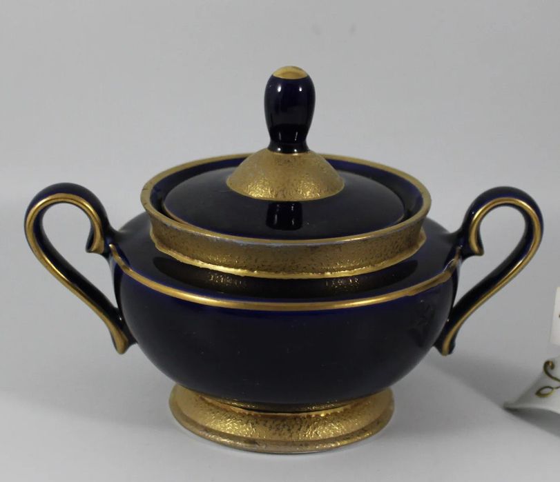 Porcelana Turyngia ILMENAU ECHT Kobalt Złocony serwis MOKKA