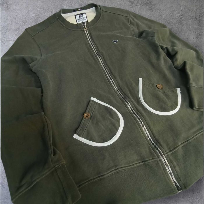 Weekend Offended S-M на зіпці