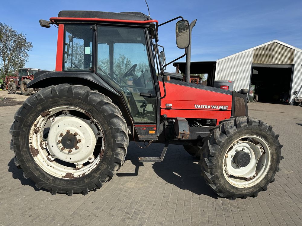 Ciągnik rolniczy Valtra Valmet 800 tylko 2500 mth !!