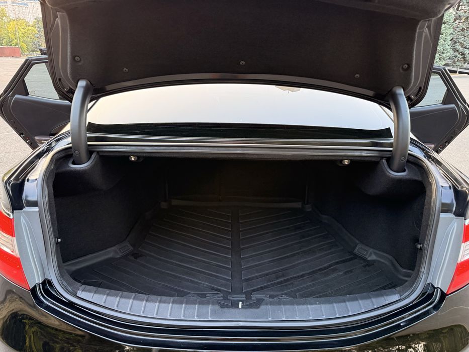 Продам  Hyundai Azero