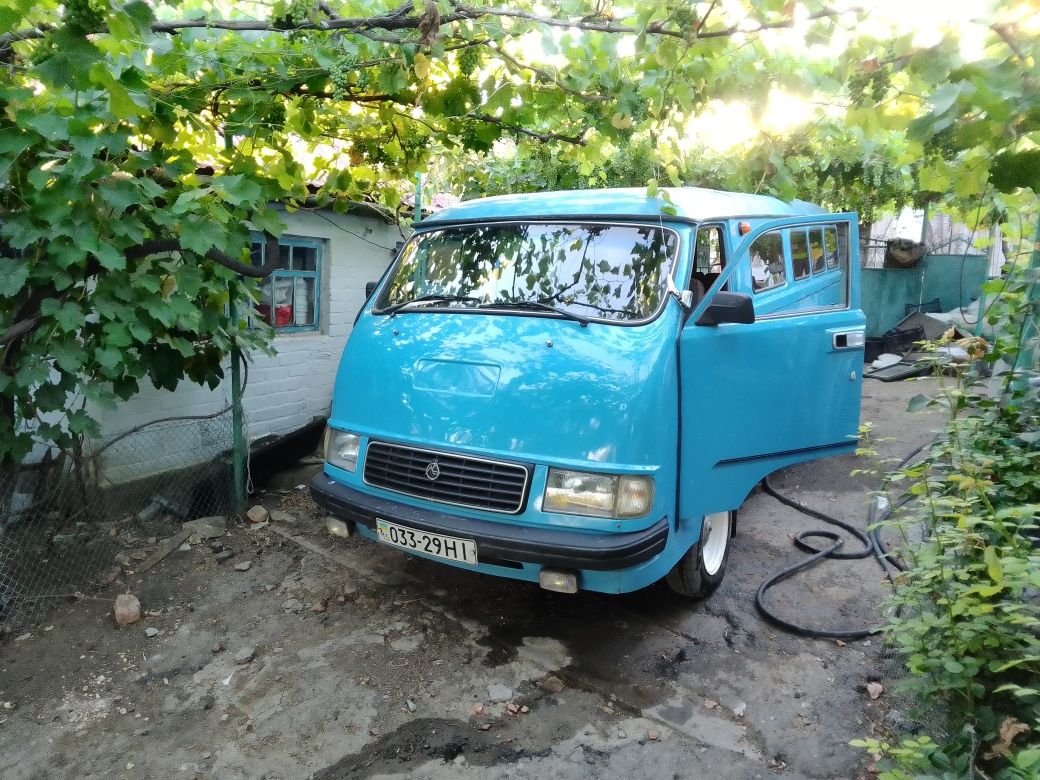 Авто "Бус" сів поїхав