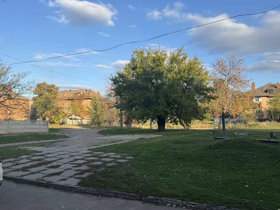 Продається 1 кімнатна квартира в центрально-міському районі .