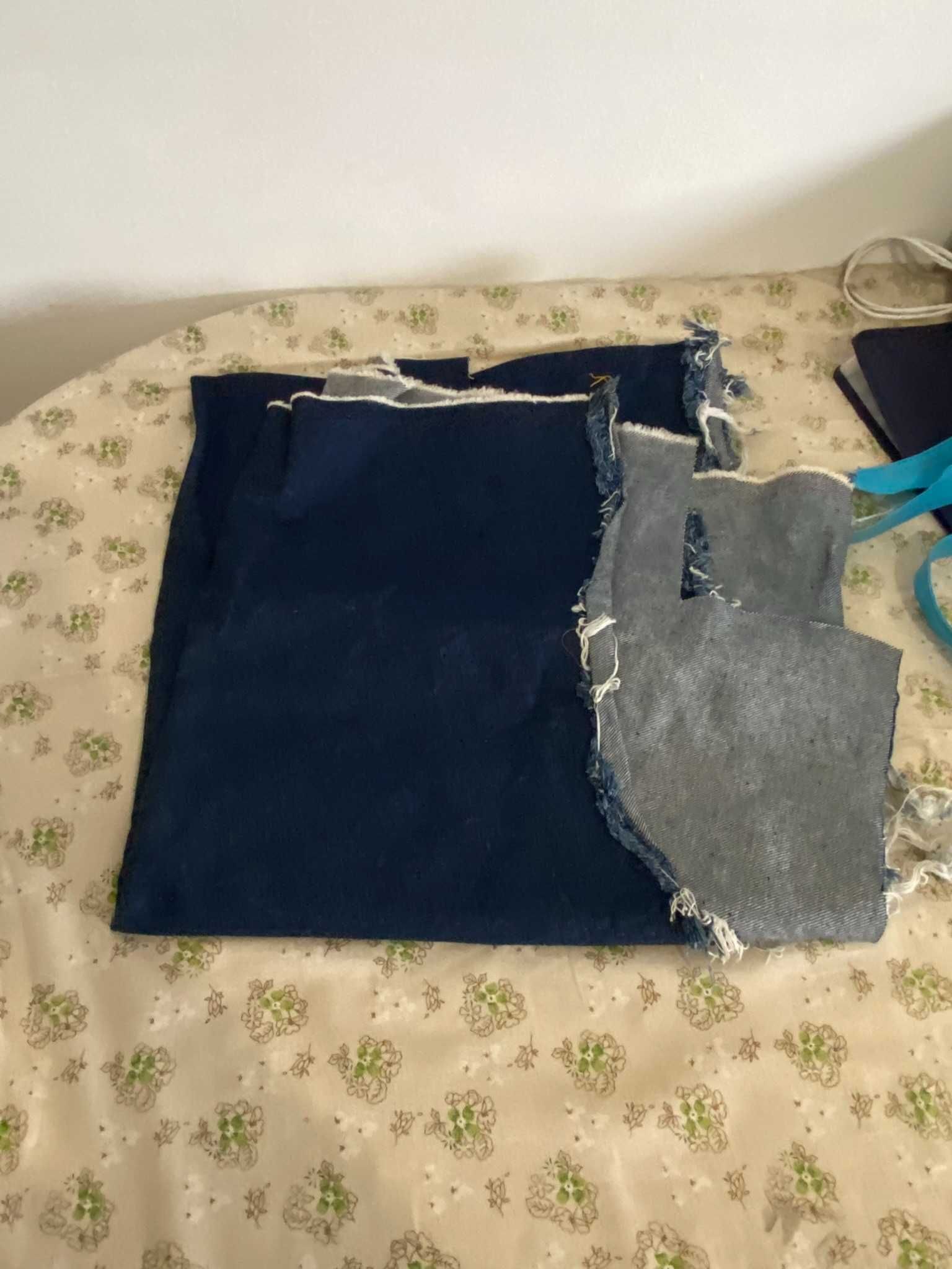 bocado de tecido de ganga escura