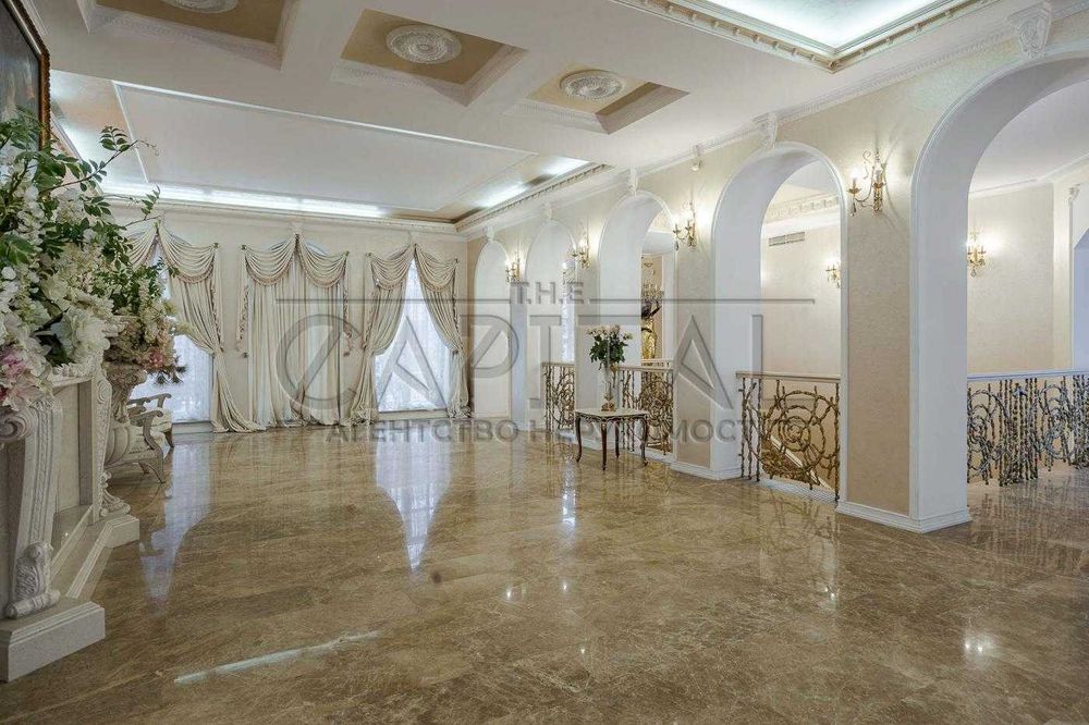 Продажа 3-этажного дома в Киеве, Печерский р-н, Царское село.