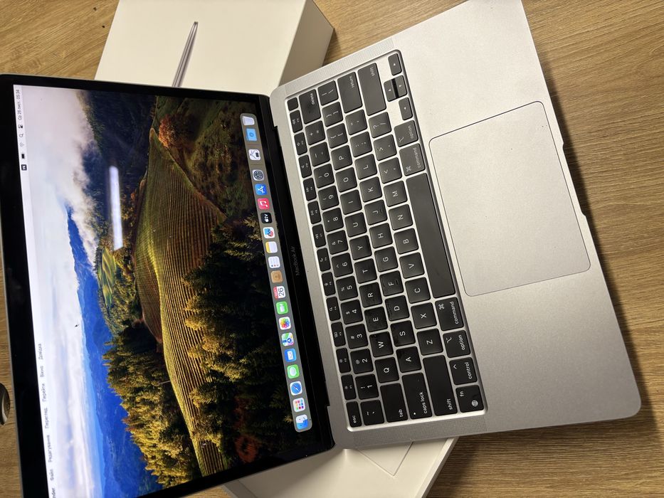 MacBook Air 13” 2021 на чіпі M1 16/256gb, з гарантією