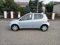 TOYOTA YARIS 1.0B klimatyzacja 5 drzwi VVT-i .