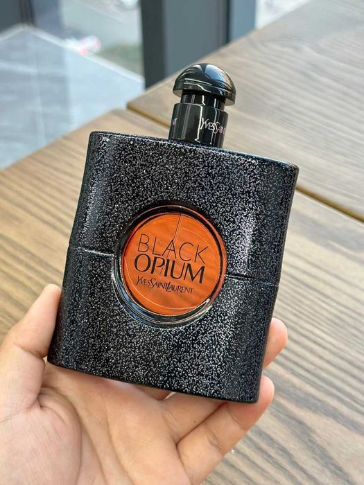 Yves Saint Laurent Black Opium-90ml