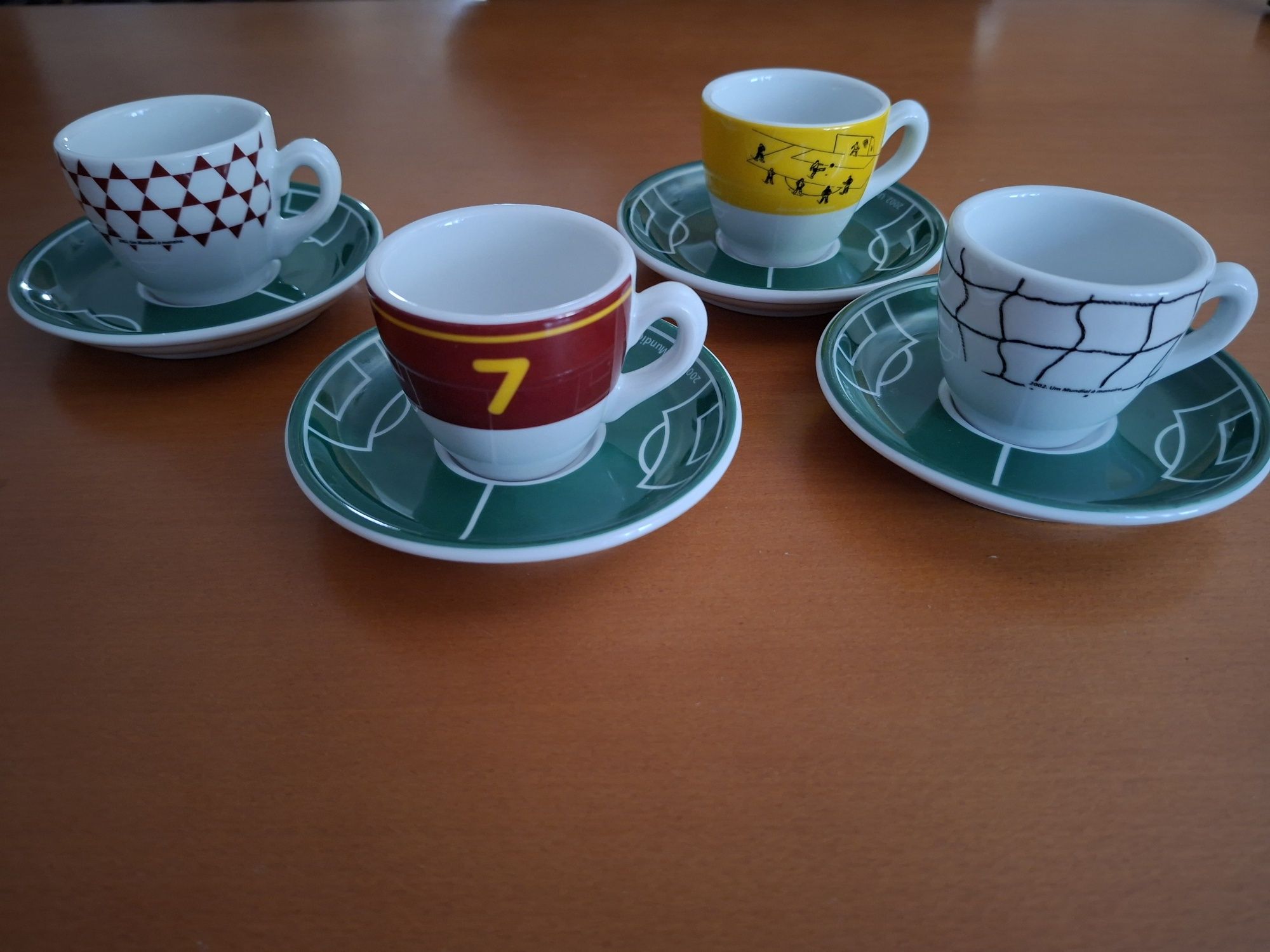 Chávenas de café Delta
