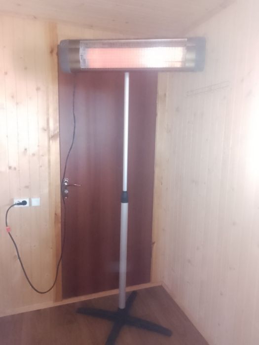 Обігрівач Ufo Line L-1800 для приміщення і вулиці