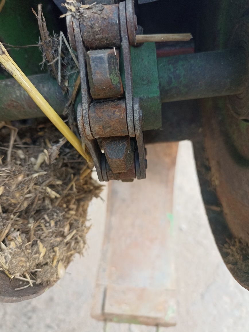Комбайн John Deere 952