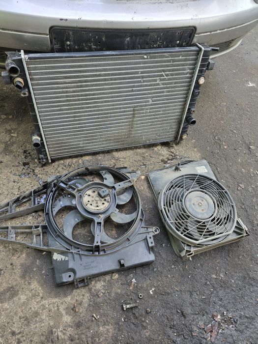 Радіатор охолодження Opel Omega B 94-03 2.0 2.2 радиатор основной