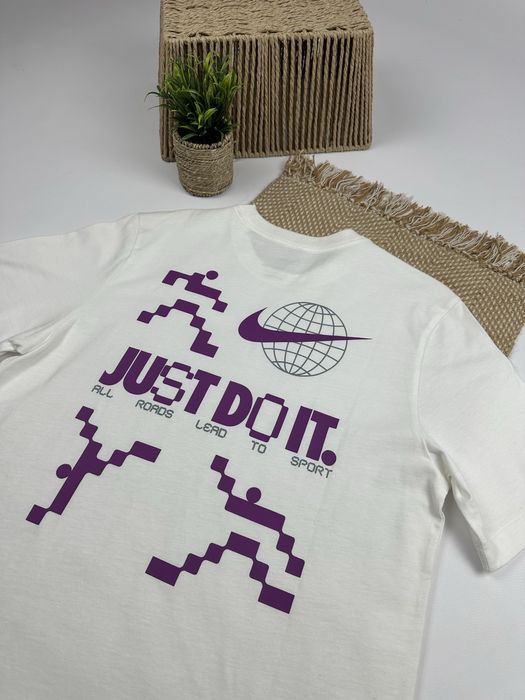 Оригінал! Футболка  Nike Sportswear Global Graphic T-Shirt FV3765-100