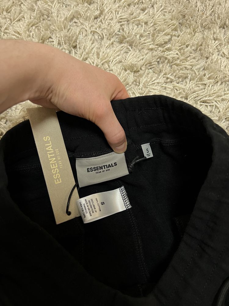 Fear of god essentials zara спортивні штани