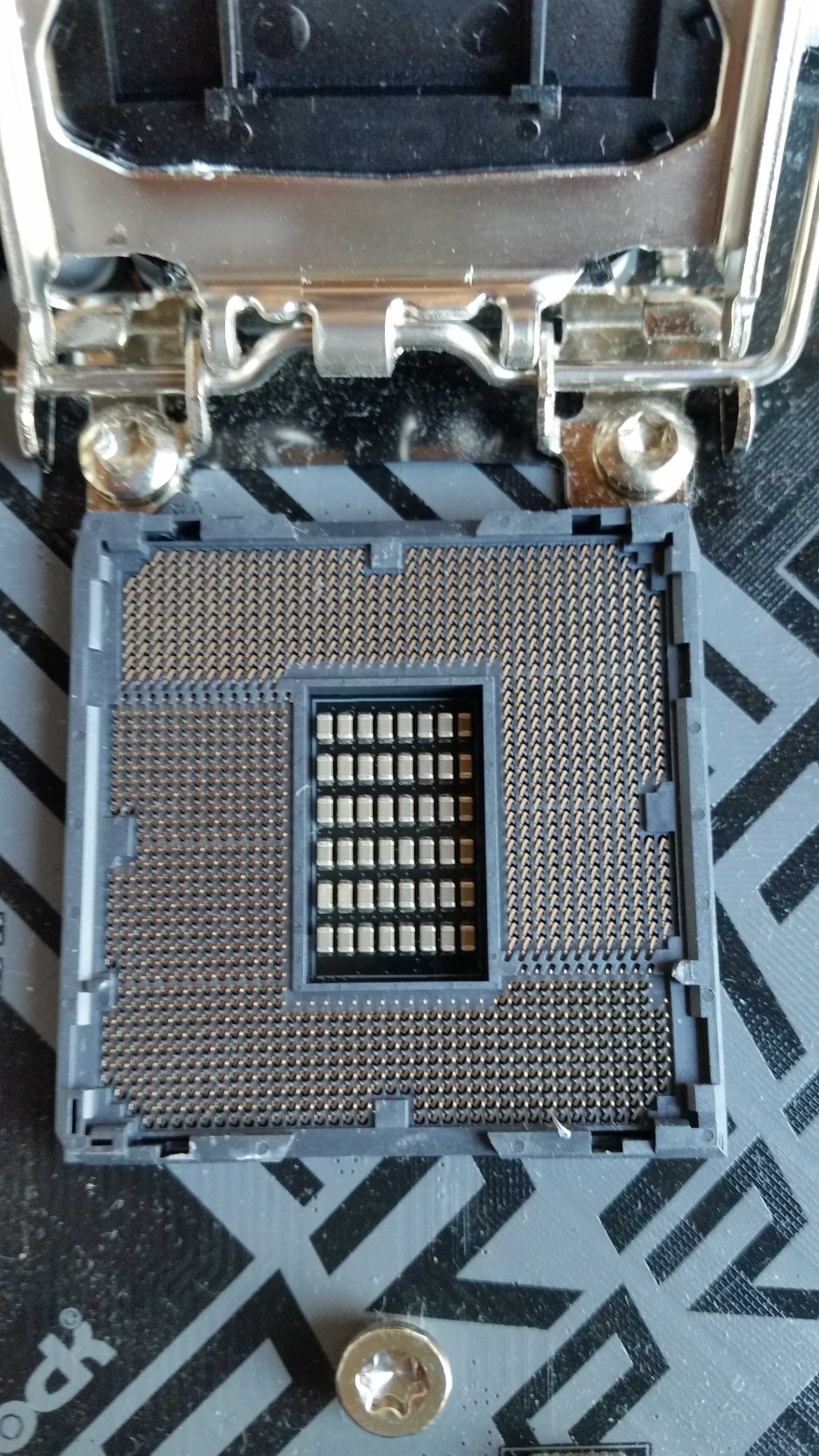 Материнська плата Asrock B560m Pro4