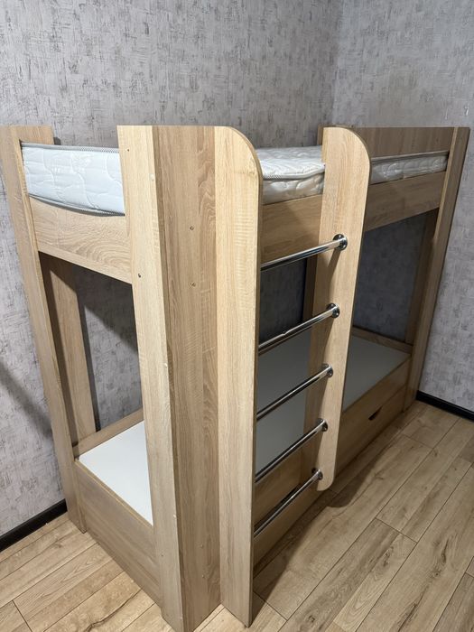 Продається 2х поверхове ліжко