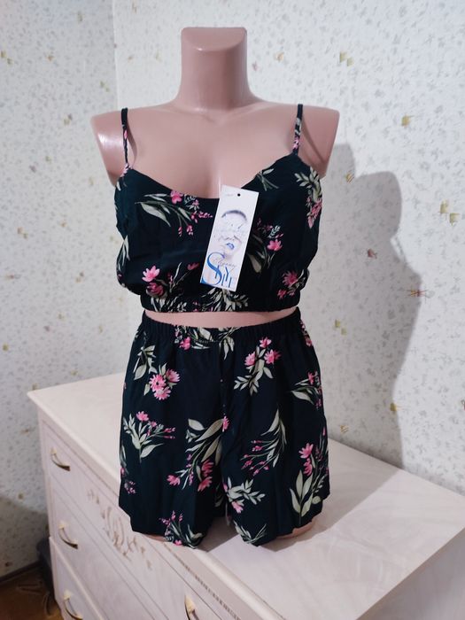 Продам нижнее белье комплект шорты /топик женский р S-44