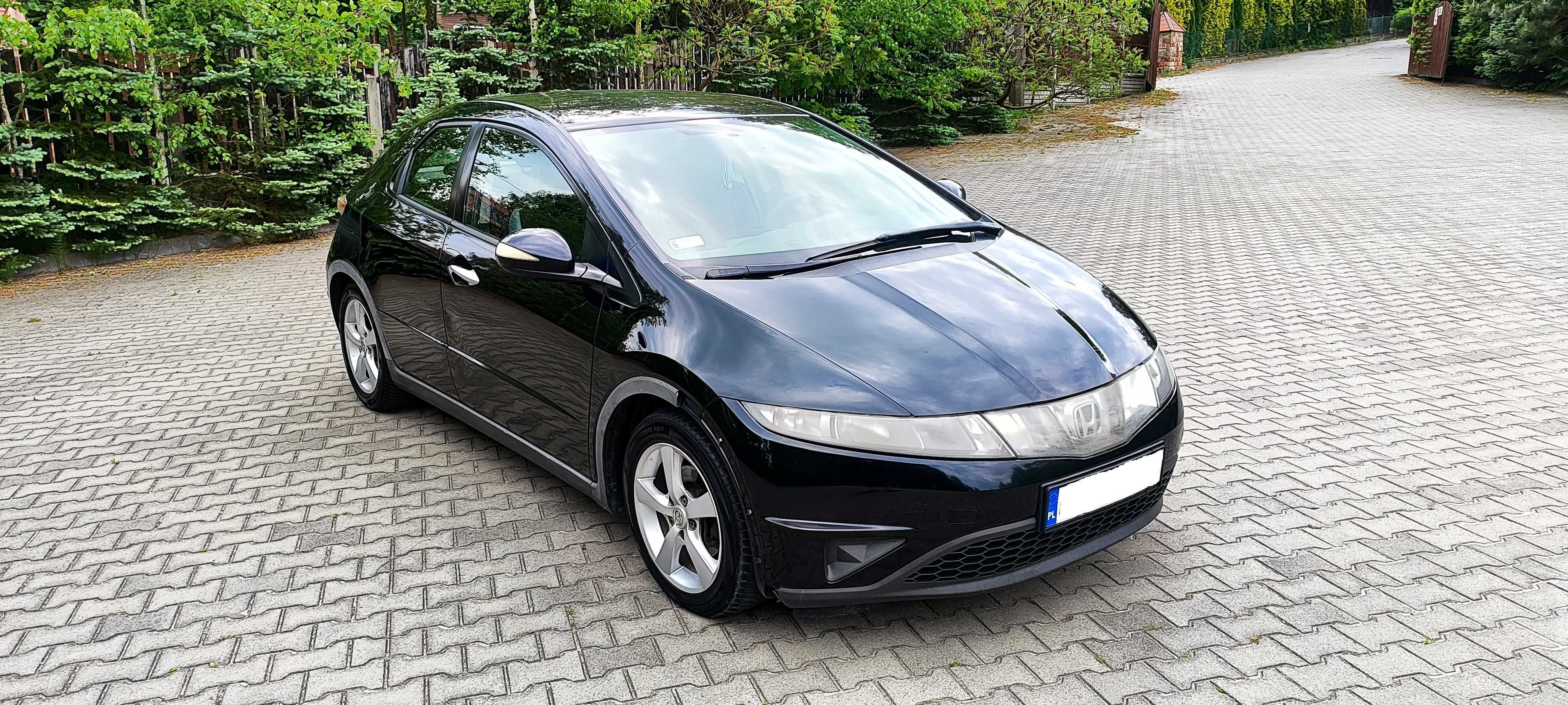 Honda Civic VIII 2008roku 1.8Ben, 140kM, Godne Uwagi.