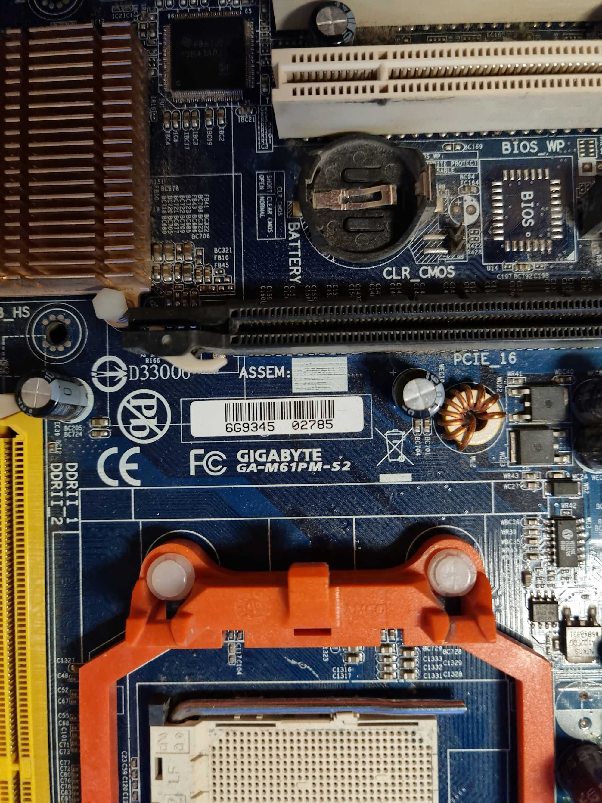 Материнська плата Gigabyte GA-M61PM-S2 Socket AM2 / AM2+ / AM3