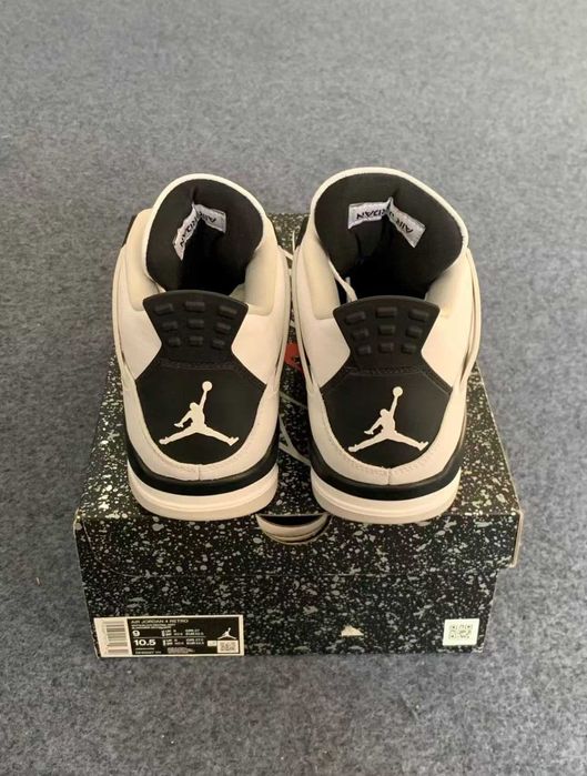 Buty Trampk Jordan 4 Retro military black R.42