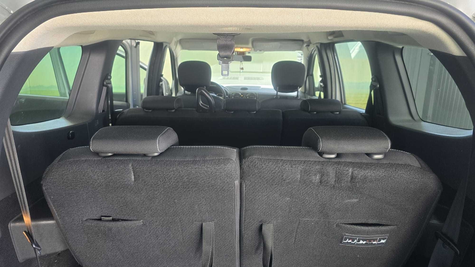 Dacia Lodgy 1.5 DCI Confort + 7 lugares  -  Salvado