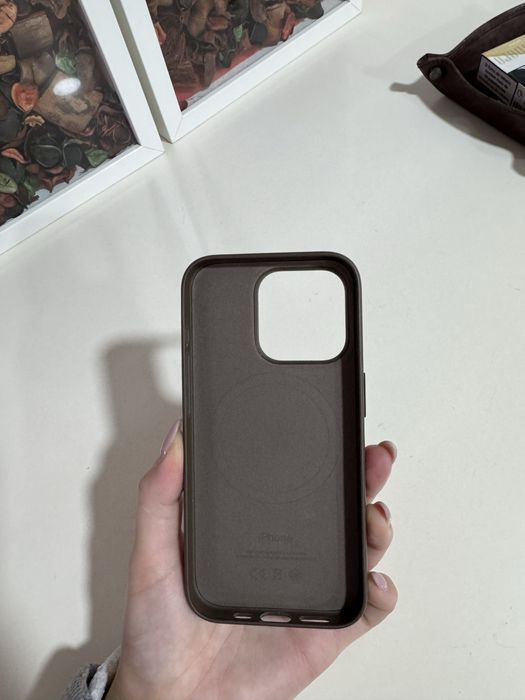 Capa original iPhone 15 Pro FineWoven (Magesafe)