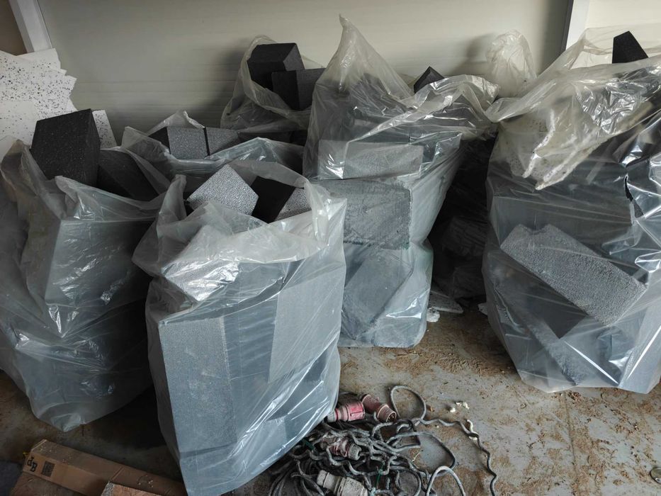 Oddam styropian grafitowy