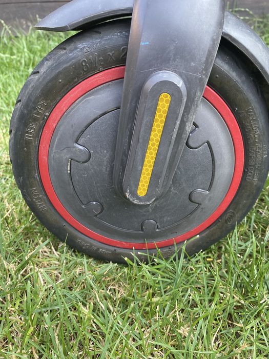 В наявності електро самокат xiomi pro 2