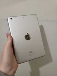 Планшет Apple iPad mini 2 silver 16 Гб