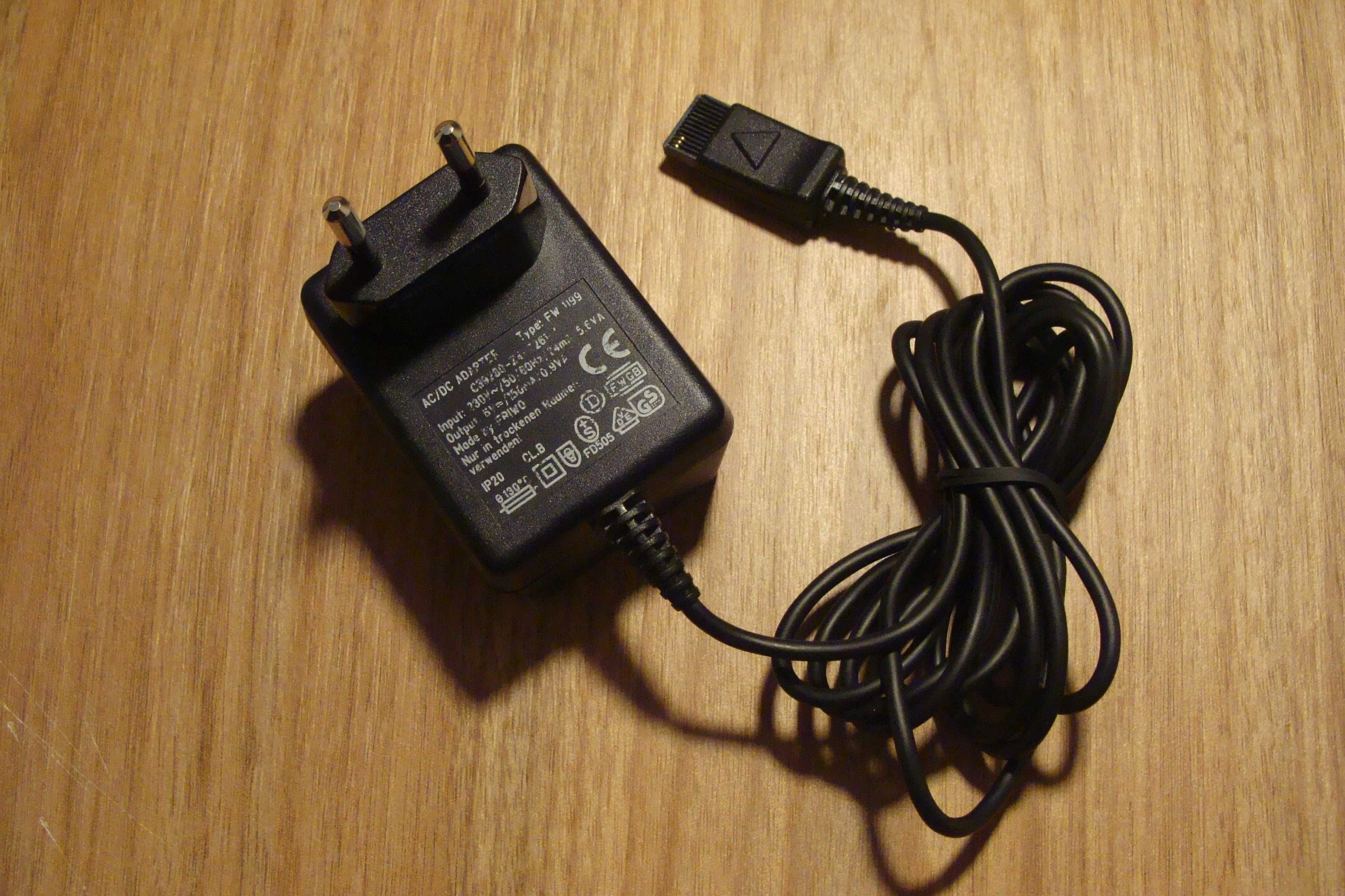 Adapter / zasilacz FRIWO FW1199 zasil. AC-DC 6 V -150 mA od te.SIEMENS