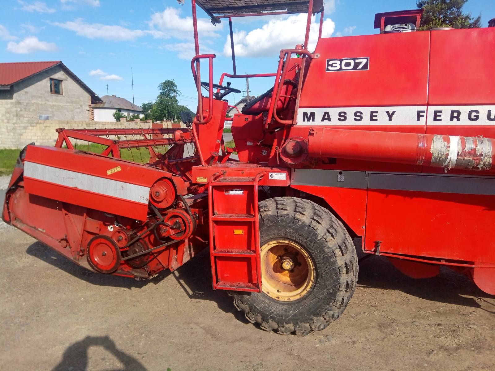 Продам комбайн 307