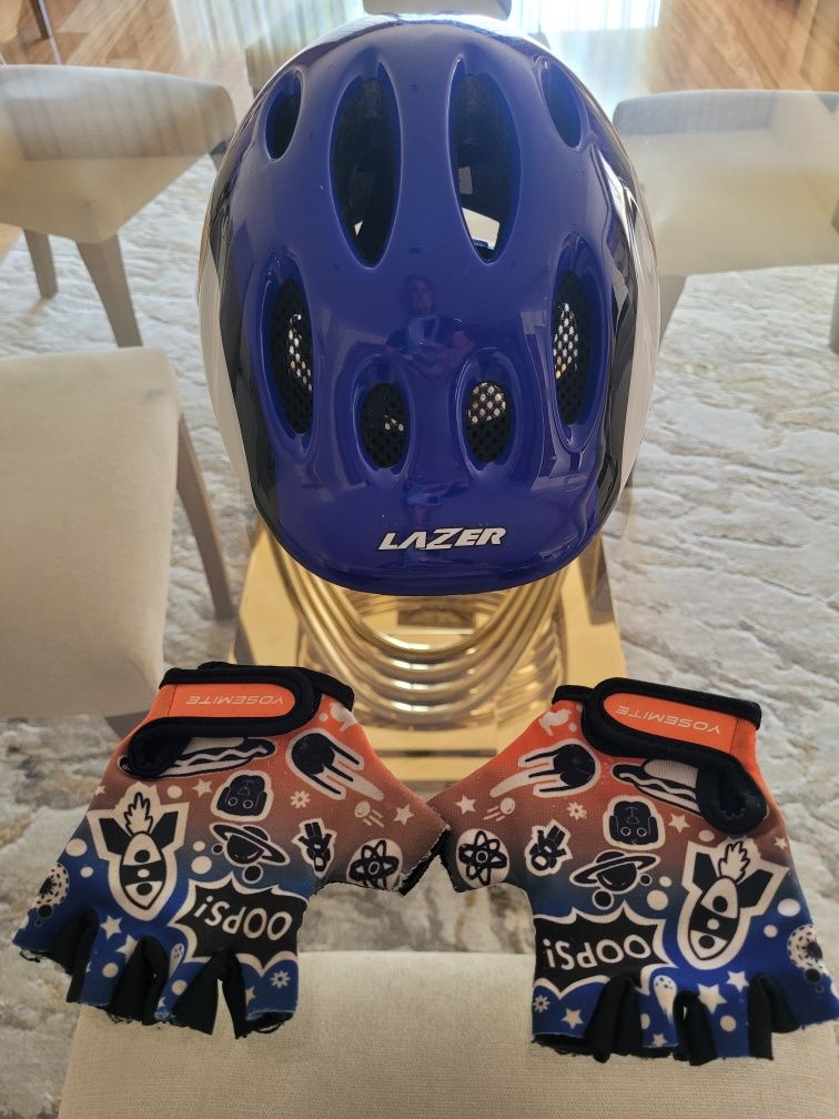 Conjunto Capacete de Bicicleta + Luvas 5-7 anos