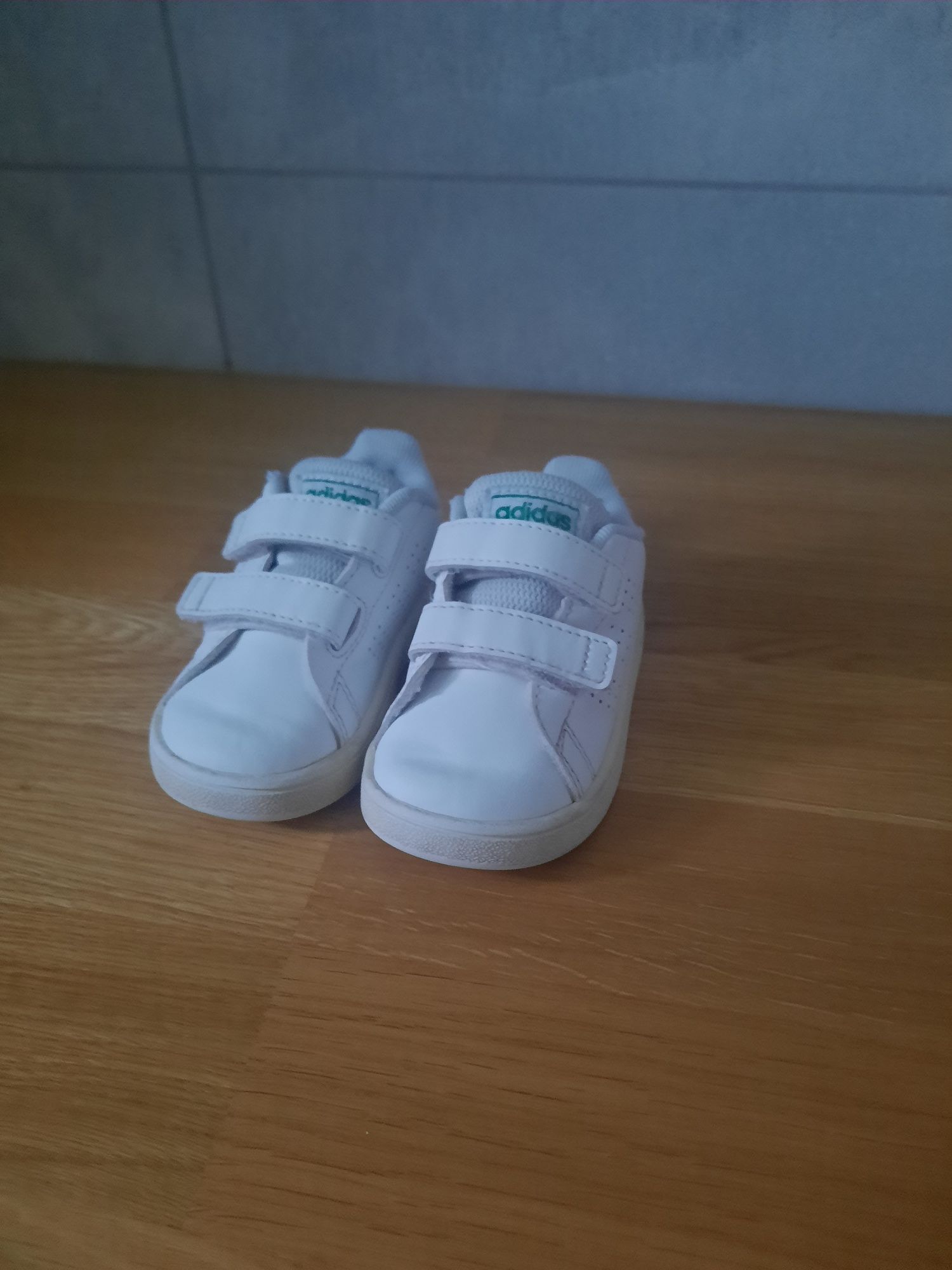 Adidas dziecięce 21