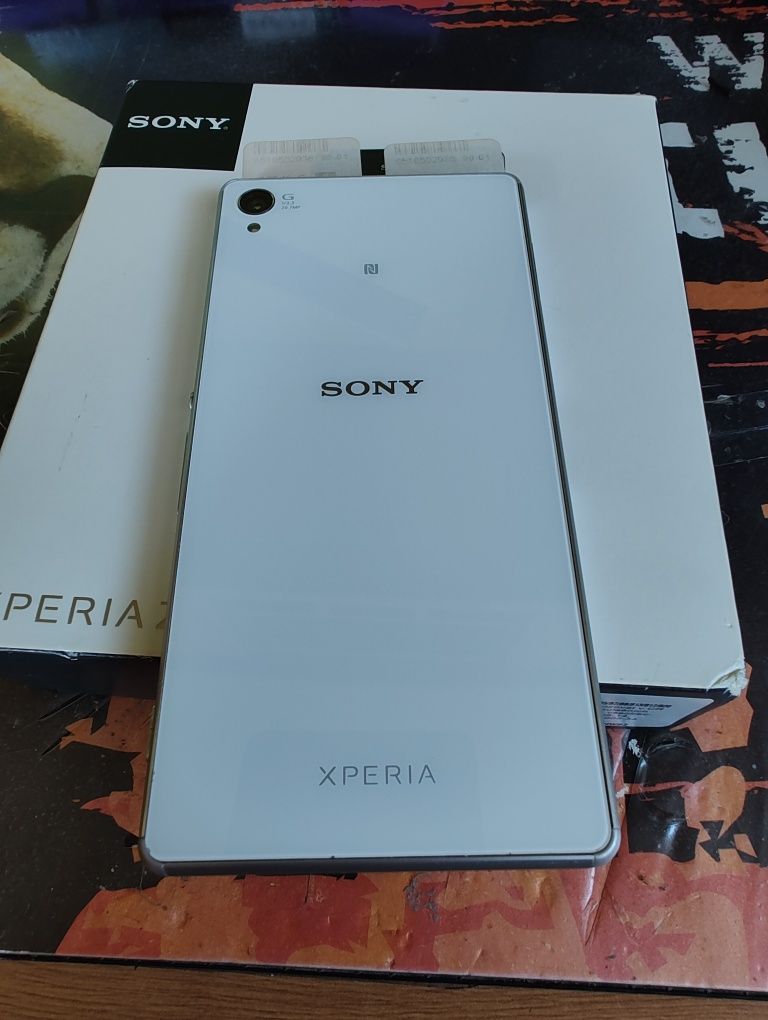 Sony Xperia Z3 D6603 biały