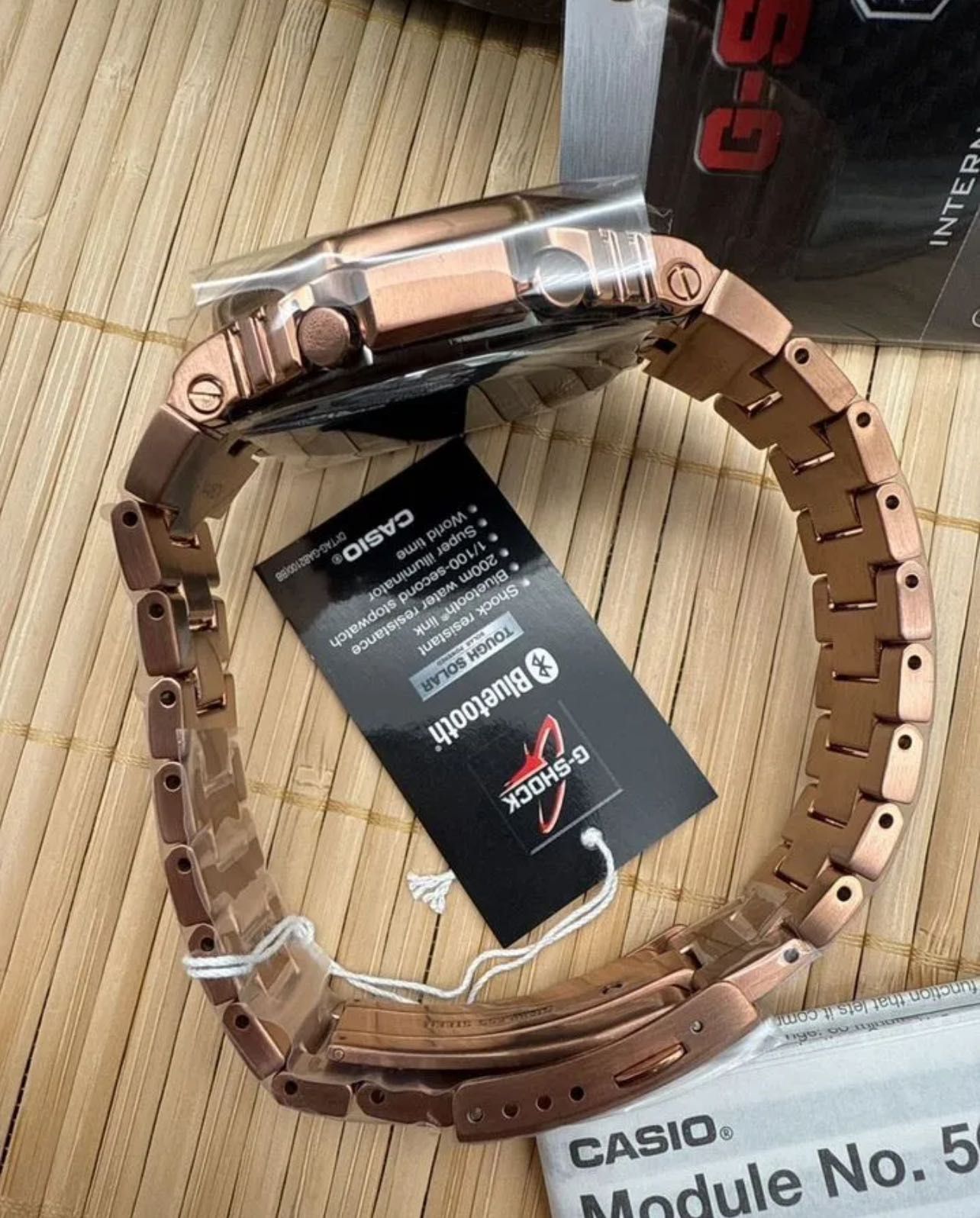 Часы наручные Casio G-Shock GM-B2100GD-5A