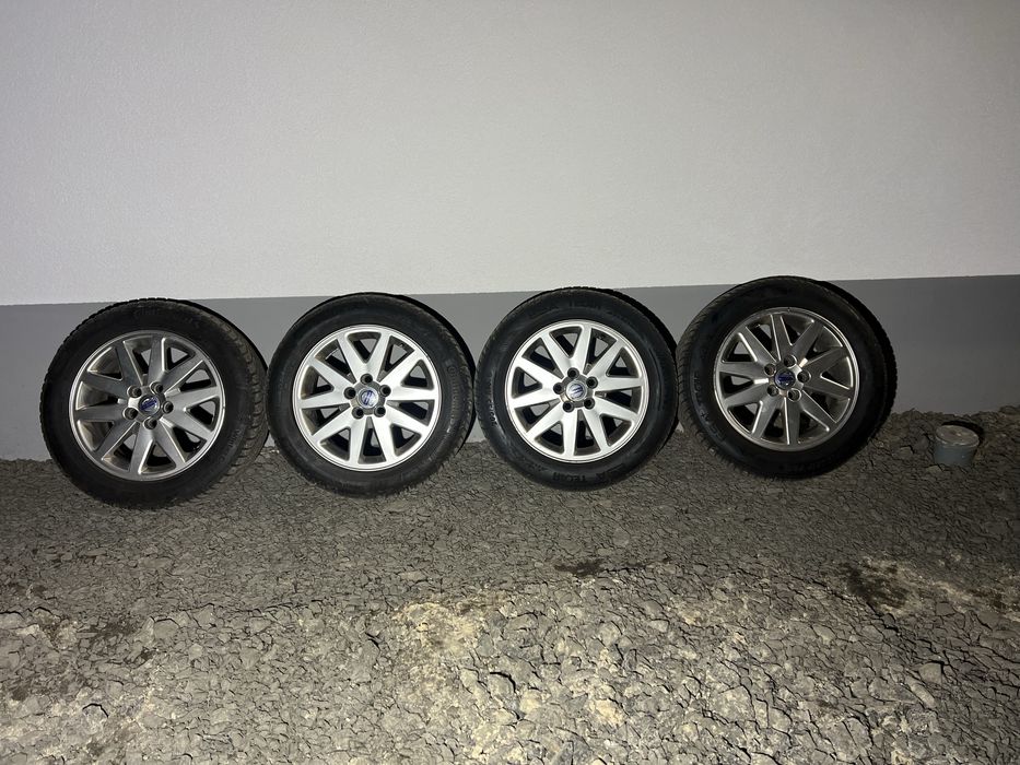 Комплект коліс резина зима 205/55/r16 Диски 5:108 Volvo Ford